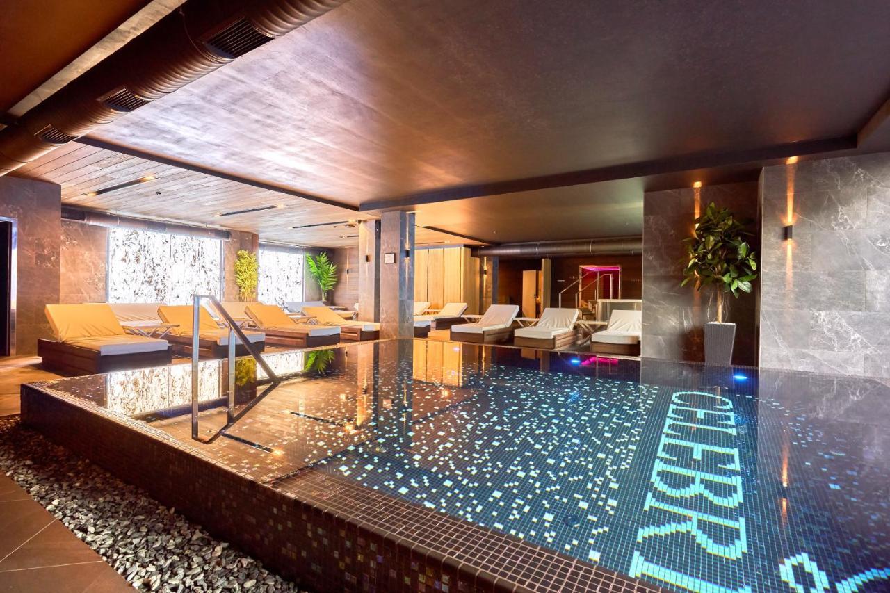 Twins Hotel & Spa Bukovel Exterior photo