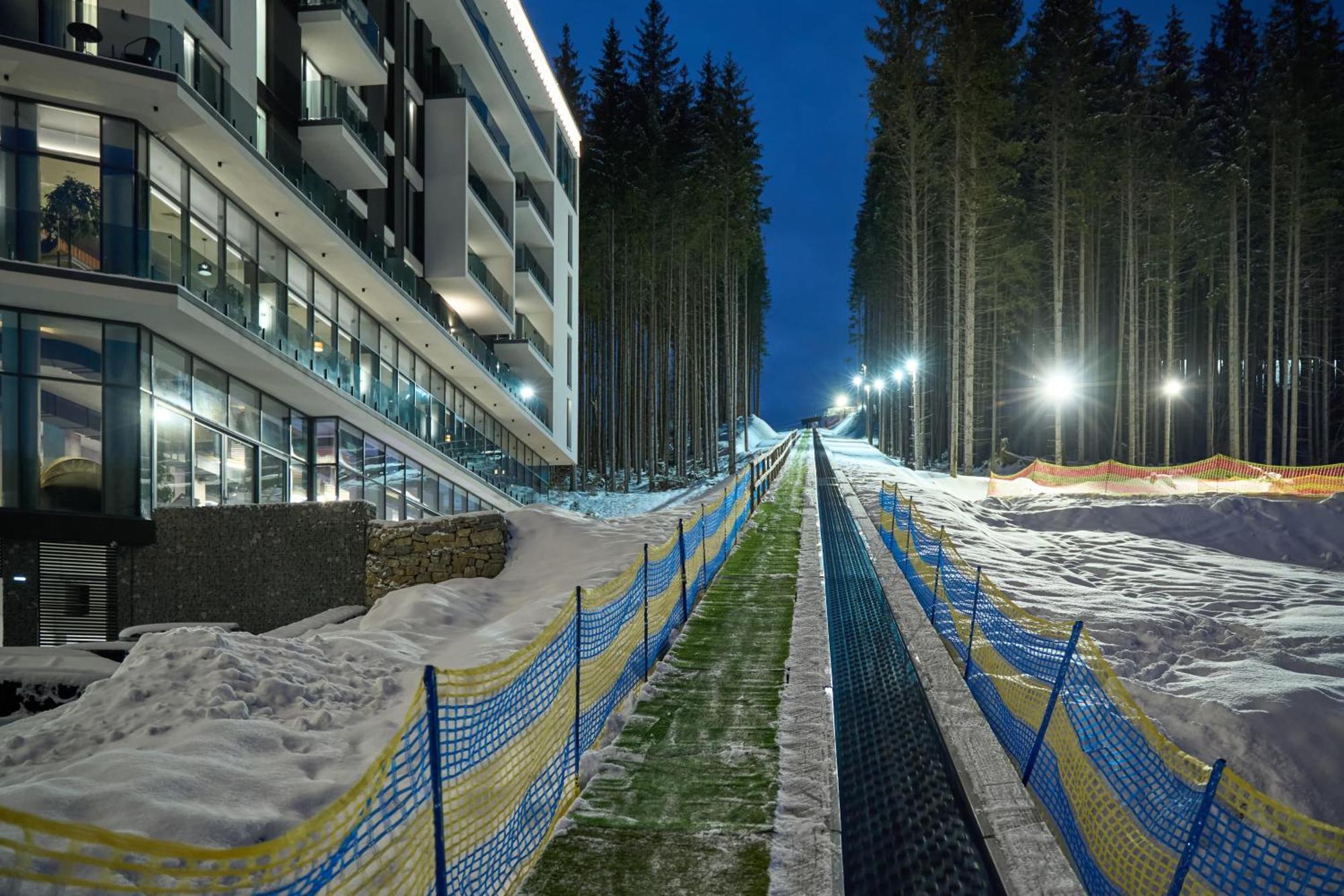 Twins Hotel & Spa Bukovel Exterior photo